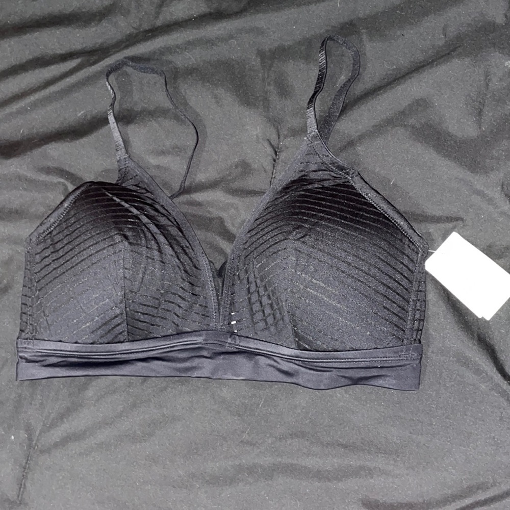 Auden striped lace padded bralette. Size large. Color black